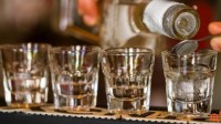 5 αλήθειες και μύθοι για τη βότκα 5 αλήθειες και μύθοι για τη βότκα