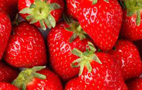 Εποχή για φράουλες, φρούτο μεγάλης διατροφικής αξίας με σημαντικά οφέλη στην υγεία μας.