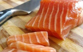 Σολομός για να βελτιώσετε τα διατροφικά σας λιπαρά