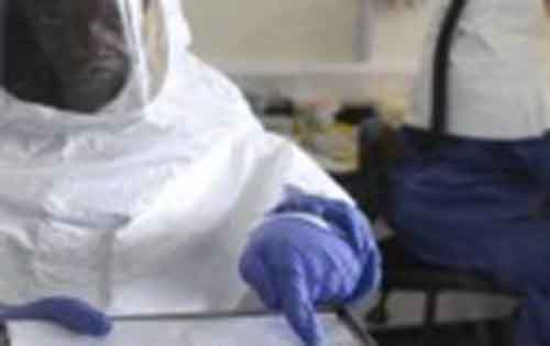 Προσβλήθηκε από Έμπολα ο αρχίατρος που φρόντιζε ασθενείς στη Σιέρα Λεόνε