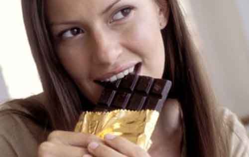 Γιατί να επιλέξετε άσπρη η μαύρη σοκολάτα