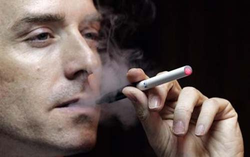 Στο μικροσκόπιο τα ηλεκτρονικά τσιγάρα