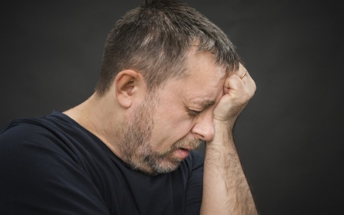 Μόνιμοι πονοκέφαλοι: Για ποιες παθήσεις προειδοποιούν