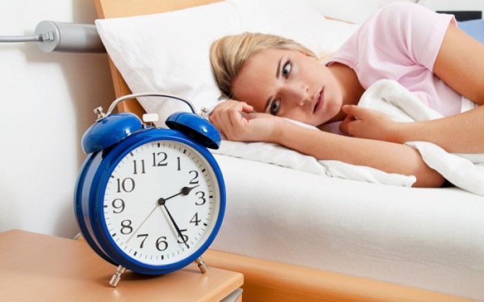Πέντε αιτίες που δεν «χορταίνετε ύπνο» τώρα τελευταία