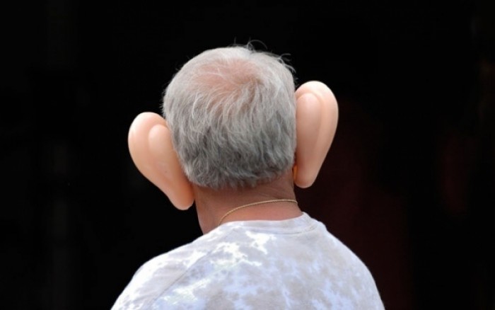 Γιατί μεγαλώνουν τα αφτιά μας όσο γερνάμε;