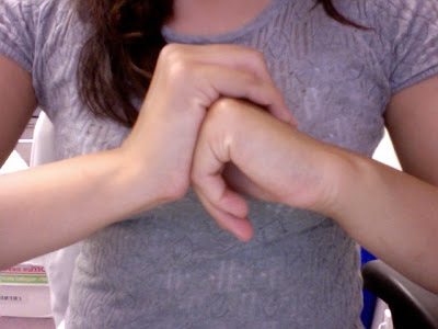 Τρίζουν, προκαλούν κριγμό οι αρθρώσεις σας; Ποια τα αίτια του θορύβου; Μπορεί να οφείλεται σε οστεοαρθρίτιδα;