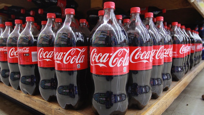 Τι συμβαίνει στο σώμα μας όταν πίνουμε Coca-Cola