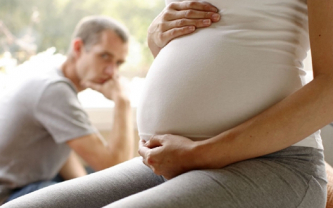 Ποιοι είναι οι βασικοί κίνδυνοι για την εγκυμοσύνη μετά τα 35