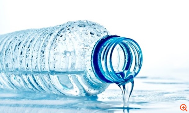 Τι πίνουμε όταν επιλέγουμε εμφιαλωμένο νερό;