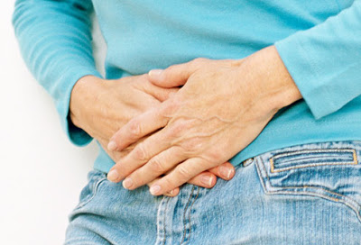 Τι είναι τα εκκολπώματα, η εκκολπωμάτωση και η εκκολπωματίτιδα του παχέος εντέρου; Ποια η κατάλληλη διατροφή;