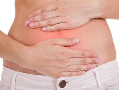 Πεπτικό έλκος με καούρες, πόνο και δυσφορία στο πάνω μέρος της κοιλιάς. Ποια η κατάλληλη διατροφή; Αφεψήματα με βότανα