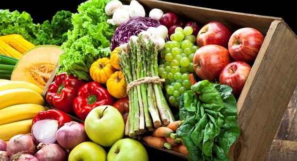 Μήπως τρώτε τα φρούτα σας με... φυτοφάρμακα;