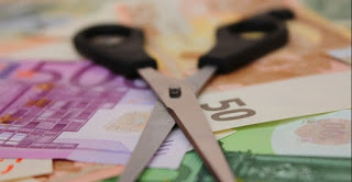 Clawback, rebate και χρέη 2,2 δισ. βλέπουν οι φαρμακευτικές για φέτος