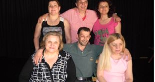 Θεατρική παράσταση, από την θεατρική ομάδα του Φάρου Τυφλών της Ελλάδος, την Τετάρτη 22 Ιουνίου.