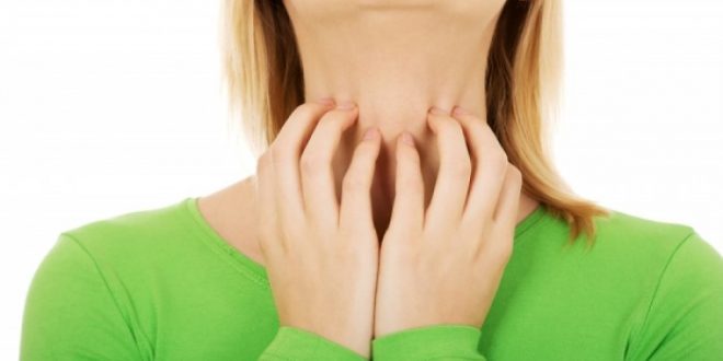 Πως θα καταπολεμήσετε με φυσικό τρόπο τον πονόλαιμο το καλοκαίρι