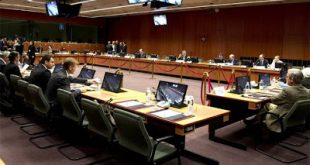 «Όχι» σε όλα από δανειστές - Ακόμη και για τις παροχές από τα έσοδα των τηλεοπτικών αδειών