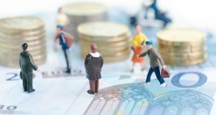 "Καίγονται" να συμμαζέψουν τα ασυμμάζευτα σε ασφαλιστικό - εργασιακό