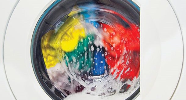 Πρέπει να πλένουμε τα συνθετικά ρούχα στο χέρι;