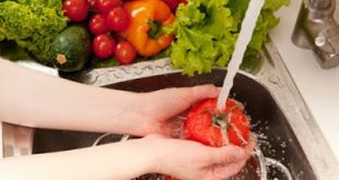 Πώς πλένουμε τα φρούτα και λαχανικά. Γιατί δεν χρησιμοποιούμε σαπούνι