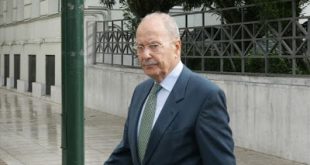 Πέθανε, από επιπλοκές πνευμονίας, ο πρώην Πρόεδρος της Ελληνικής Δημοκρατίας Κωστής Στεφανόπουλος