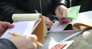 Έρχεται νέο χαράτσι για μισθωτούς και ελεύθερους επαγγελματίες