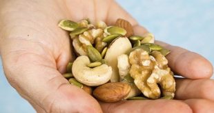 Μία χούφτα ξηροί καρποί τη μέρα, το γιατρό τον κάνουν πέρα!