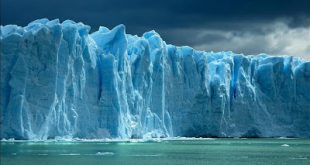 Παγόβουνο μεγέθους όσο το Μπαλί ετοιμάζεται να αποκολληθεί στην Ανταρκτική