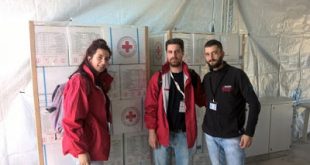 Ομάδα επαγγελματιών και εθελοντών του Τμήματος Ελληνικού Ερυθρού Σταυρού Θεσσαλονίκης στο πλευρό των προσφύγων