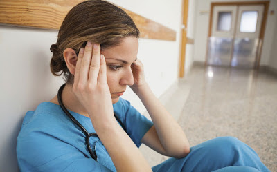 Το 40-55% των επαγγελματιών υγείας υποφέρει από το σύνδρομο επαγγελματικής εξουθένωσης