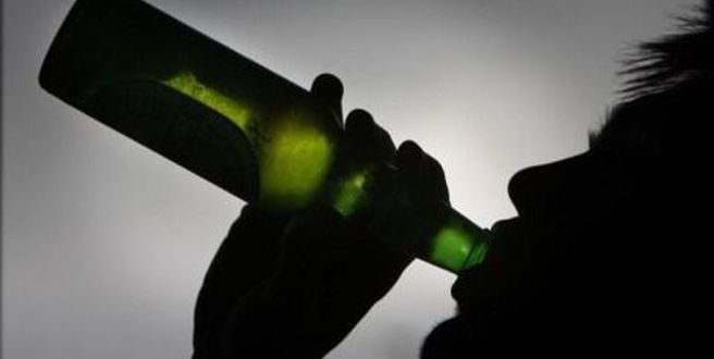 Το πολύ αλκοόλ γερνάει τις αρτηρίες, κυρίως των ανδρών