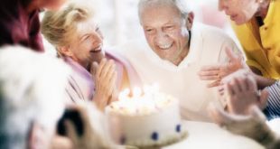 Το προσδόκιμο ζωής θα ξεπεράσει τα 90 χρόνια έως το 2030, αλλά όχι στην Ελλάδα