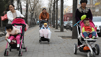 Όσοι έχουν παιδιά, ζουν έως δύο χρόνια περισσότερα από τους άτεκνους