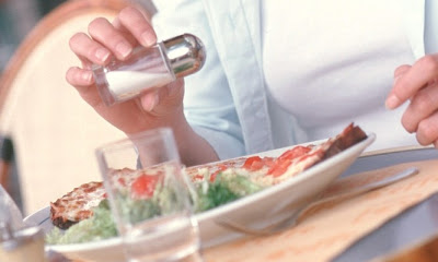 Για να περιορίσετε την νυκτουρία, τρώτε λιγότερο αλάτι