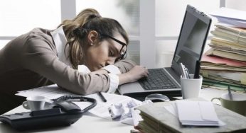 Τι συμβαίνει αν καθόμαστε πολλή ώρα στην καρέκλα