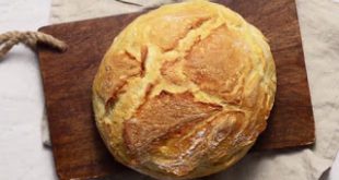 Περιορίζουν και το ψωμί οι Έλληνες