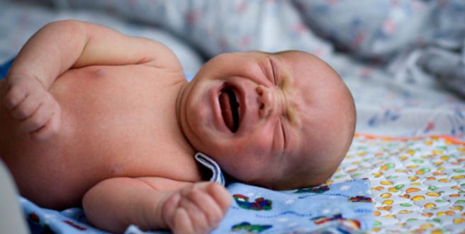 Πόσο κλαίνε τα μωρά καθημερινά