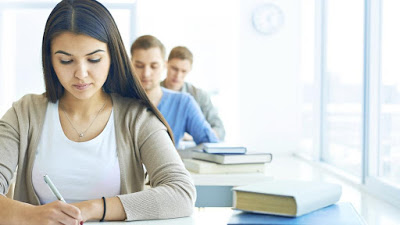 Τι πρέπει να τρώτε σε περίοδο εξετάσεων; Η σωστή διατροφή στο διάβασμα. Τα συμπληρώματα