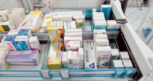 Απώλειες τζίρου 1 δισ. ευρώ βλέπουν φέτος οι φαρμακευτικές
