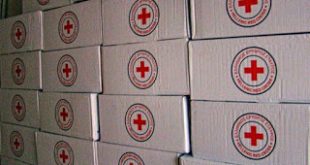 Διανομή εκατοντάδων δεμάτων από τον Ελληνικό Ερυθρό Σταυρό σε ευάλωτες ελληνικές οικογένειες της Θεσσαλονίκης