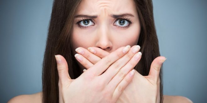 Οι τροφές που εξουδετερώνουν την κακοσμία του στόματος