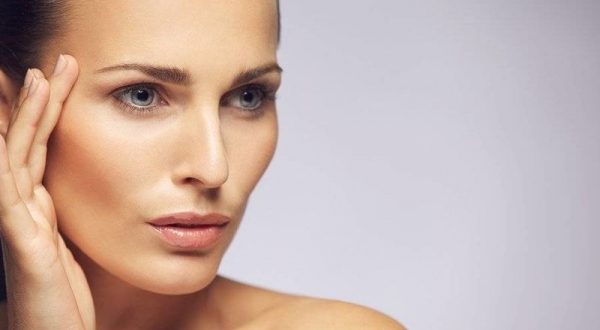 Τρεις βασικές τροφές για υγιές δέρμα