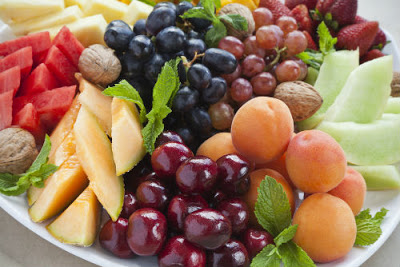 Καλοκαιρινά φρούτα, η διατροφική τους αξία και πώς θα τα διαλέξουμε;