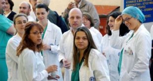 Οι ειδικευόμενοι γιατροί γυρίζουν την πλάτη στο ΕΣΥ