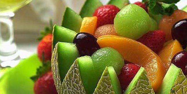 Πόσες θερμίδες έχουν τα πιο γνωστά καλοκαιρινά φρούτα