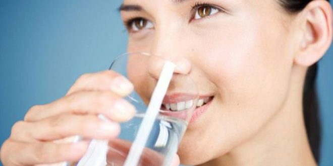 Πόσο νερό πρέπει να πίνετε κάθε μέρα