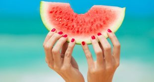 Υγιεινά σνακ που κόβουν την όρεξη στην παραλία