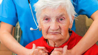 Οι ηλικιωμένοι στο μέλλον θα αντιμετωπίσουν ακόμη μεγαλύτερες ανισότητες και κίνδυνο φτώχειας, προειδοποιεί ο ΟΟΣΑ