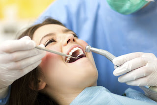 Καταργούνται οι γεωγραφικοί περιορισμοί για οδοντιάτρους και φυσικοθεραπευτές