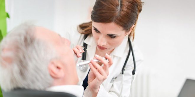 Τσιγάρο, αλκοόλ και… στοματικό σεξ αυξάνουν τον κίνδυνο καρκίνου του στόματος