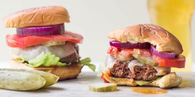 Είναι καλύτερο να τρως δύο μπέργκερ παρά ένα μπέργκερ με πατάτες;